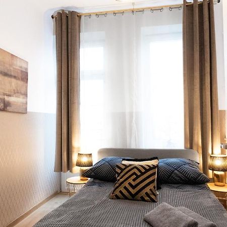 Clicktheflat Aleje Niepodleglosci Center Apart Rooms Varšava Exteriér fotografie
